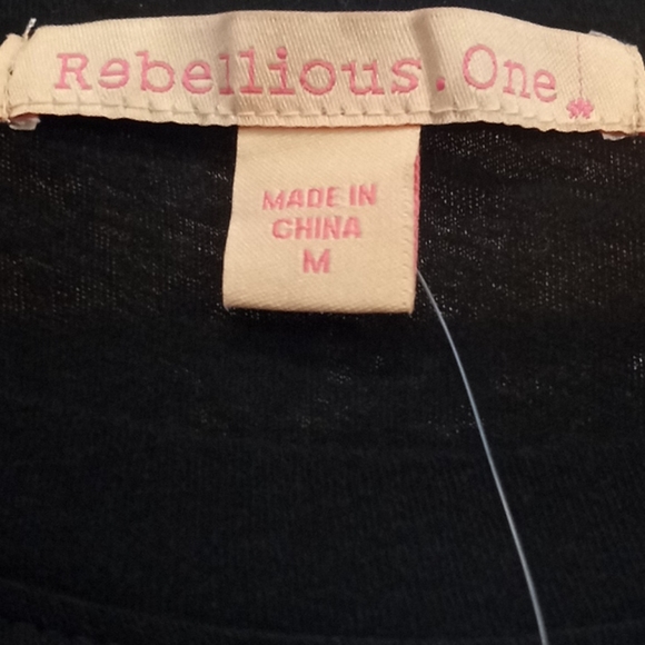 Rebellious One Rose L/S Crop Top - Picture 13 of 13